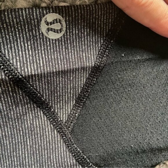 Lululemon Pace Rival CropWee Stripe Exploded So Fly Butterfly Angel Wing Black - Picture 11 of 14